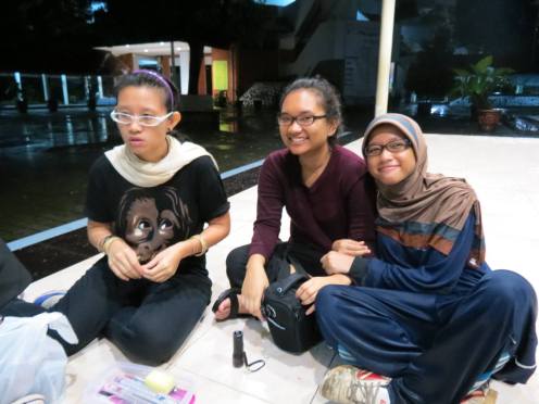 Marsya and Shafi on my left side while I am into bat discussion